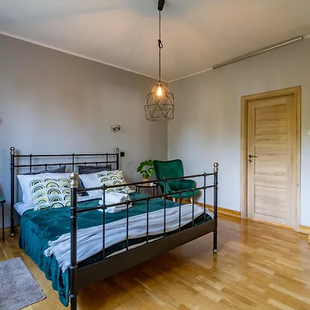 Platinium Spacious Apartment *