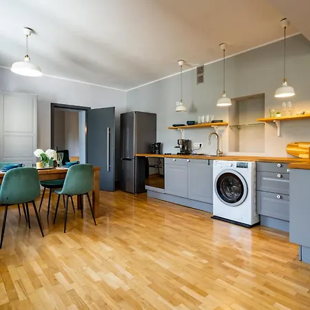Platinium Spacious Apartment